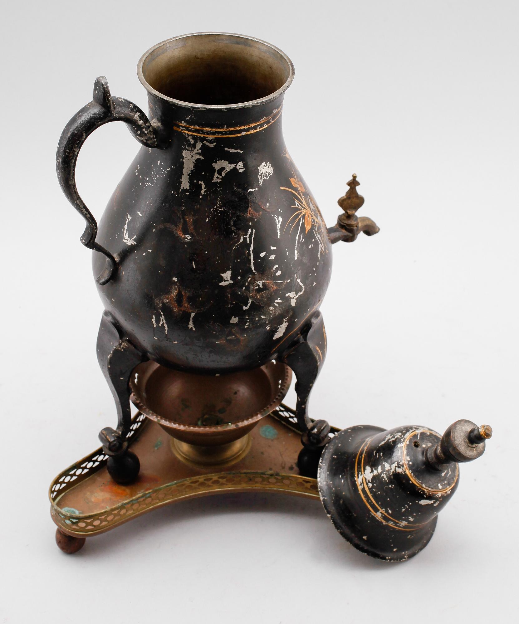 TESAMOVAR, målat tenn, 1700-tal.