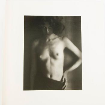 Steve Crist bok "Edward Weston one hundred twenty-five Photographs".