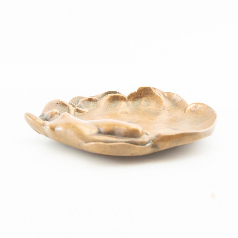 Ashtray Jugend stamped JLH (possibly JL Hultman) bronze early 1900s.