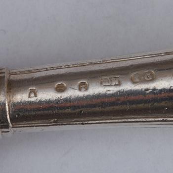 BESTICK, 35 st, av Kilian Kelson, Stockholm 1759. Rokoko.