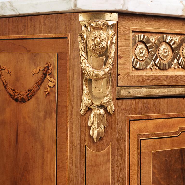 A Gustavian secretaire by George Haupt.