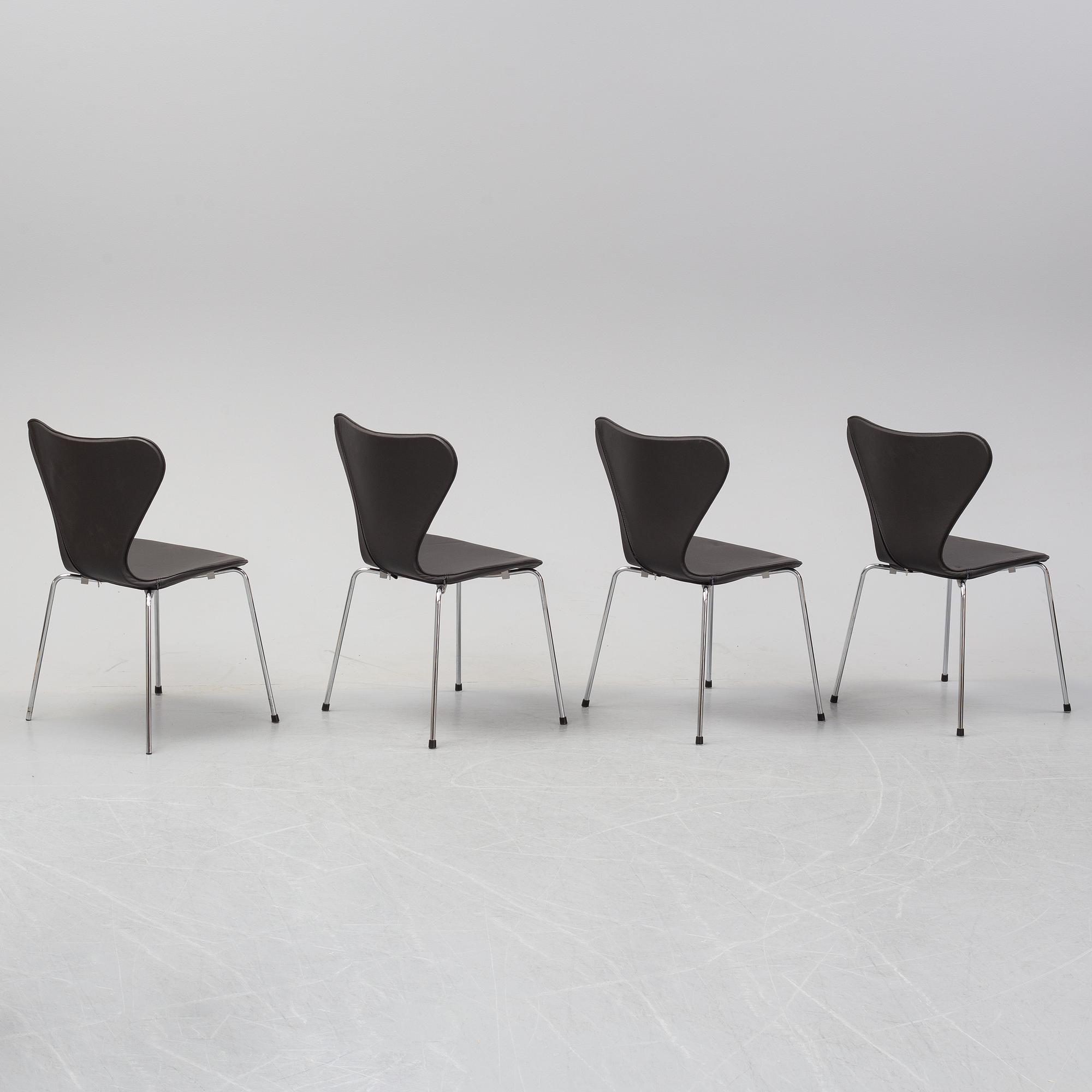 Arne Jacobsen, stolar, 4st, "Sjuan", Fritz Hansen, Danmark, 2000.