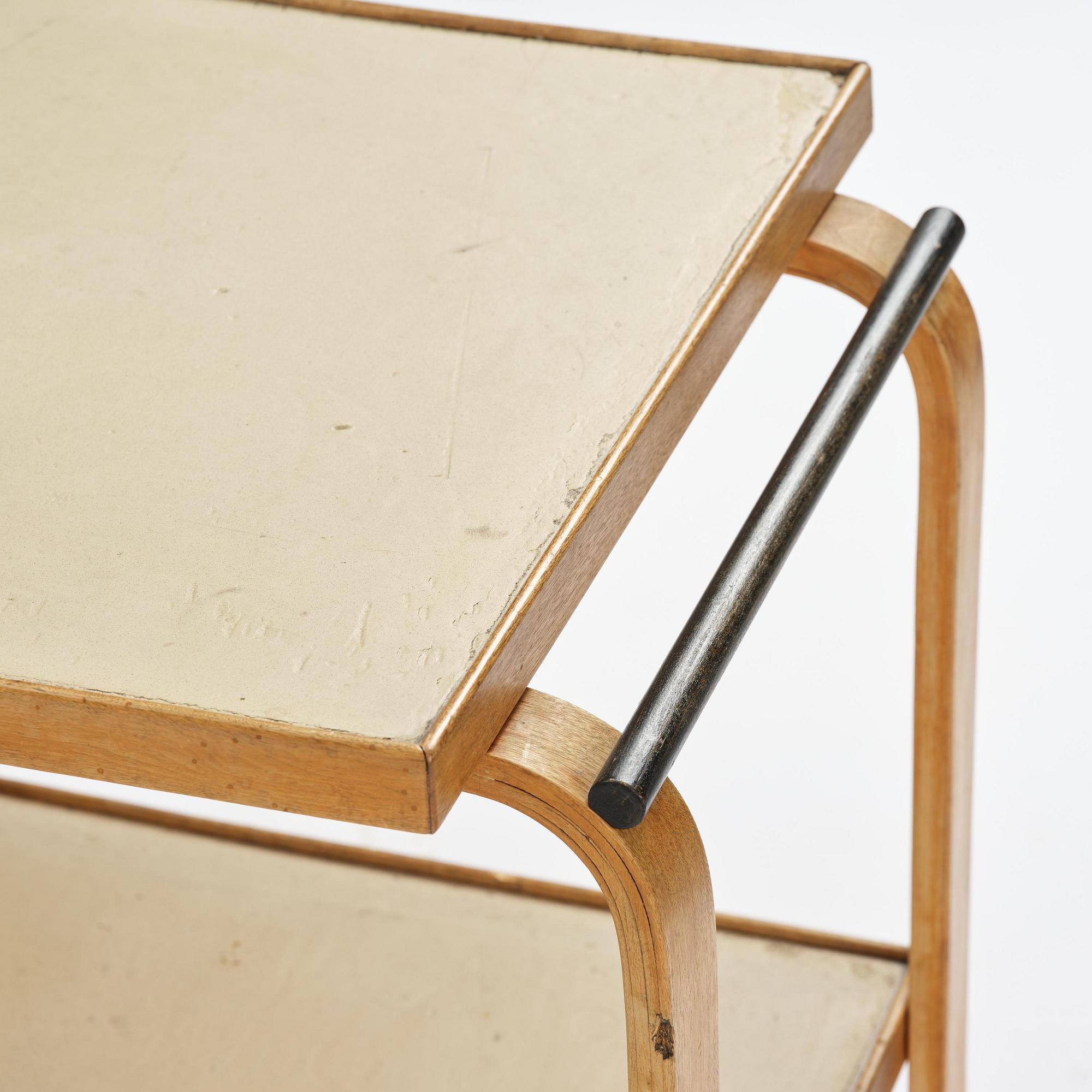 Alvar Aalto, serveringsvagn, modell "98", O.Y. Huonekalu-ja Rakennustyötehdas A.B, för Finmar Ltd, Finland, 1934-39.