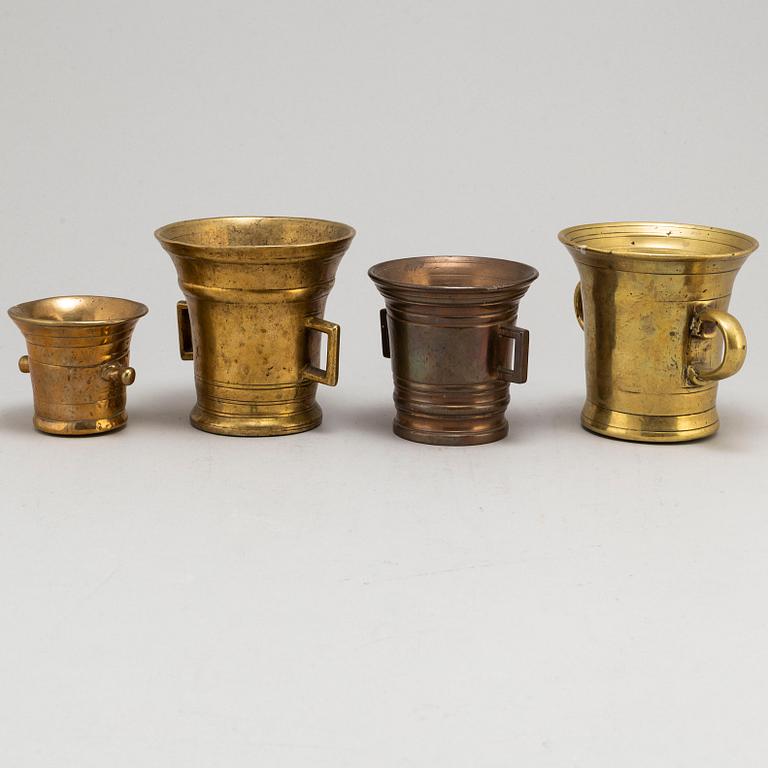 MORTLAR, 4 st, malm, 1700-tal.