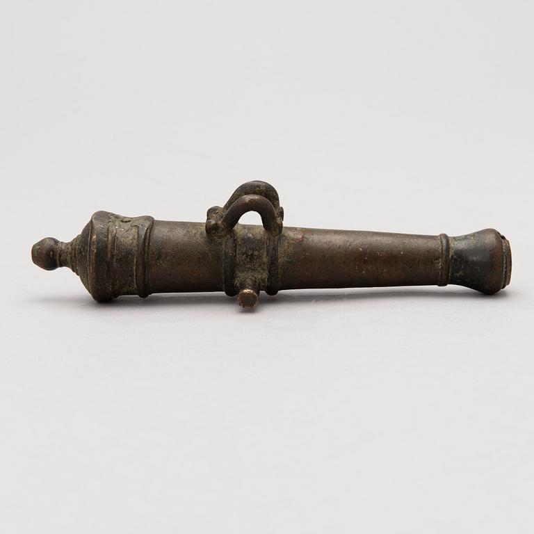 An 18th Century bronze signal cannon.