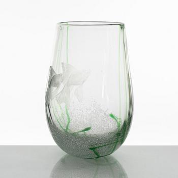 Vicke Lindstrand, a 'Sjögräs' vase, Orrefors, 1942.