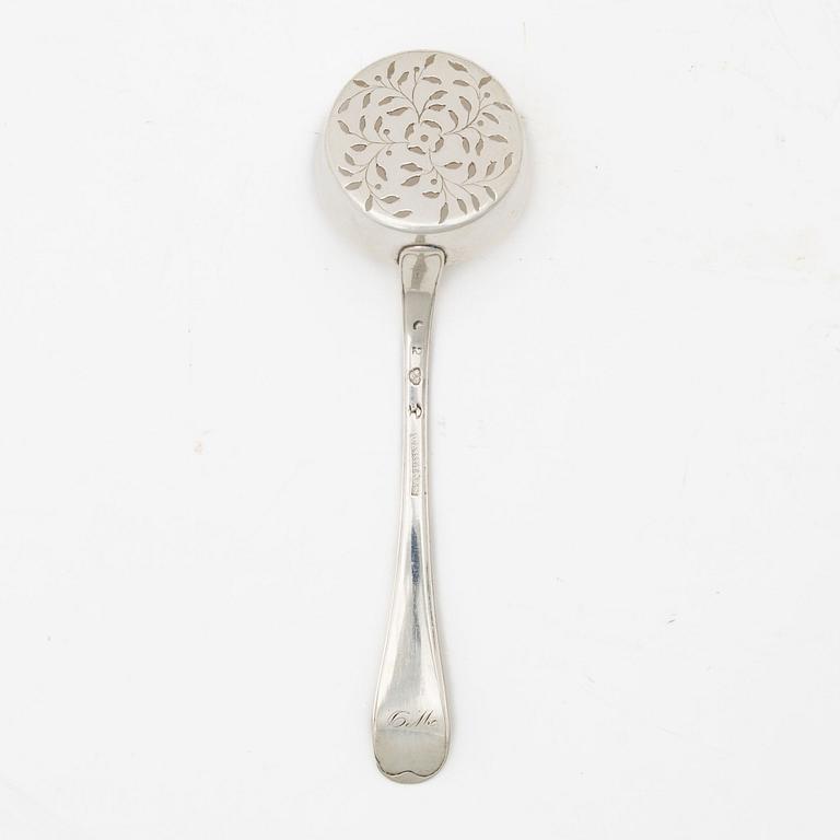 A silver sugar spoon, mark of Johan Wasserman, Lindesberg, Sweden 1785.