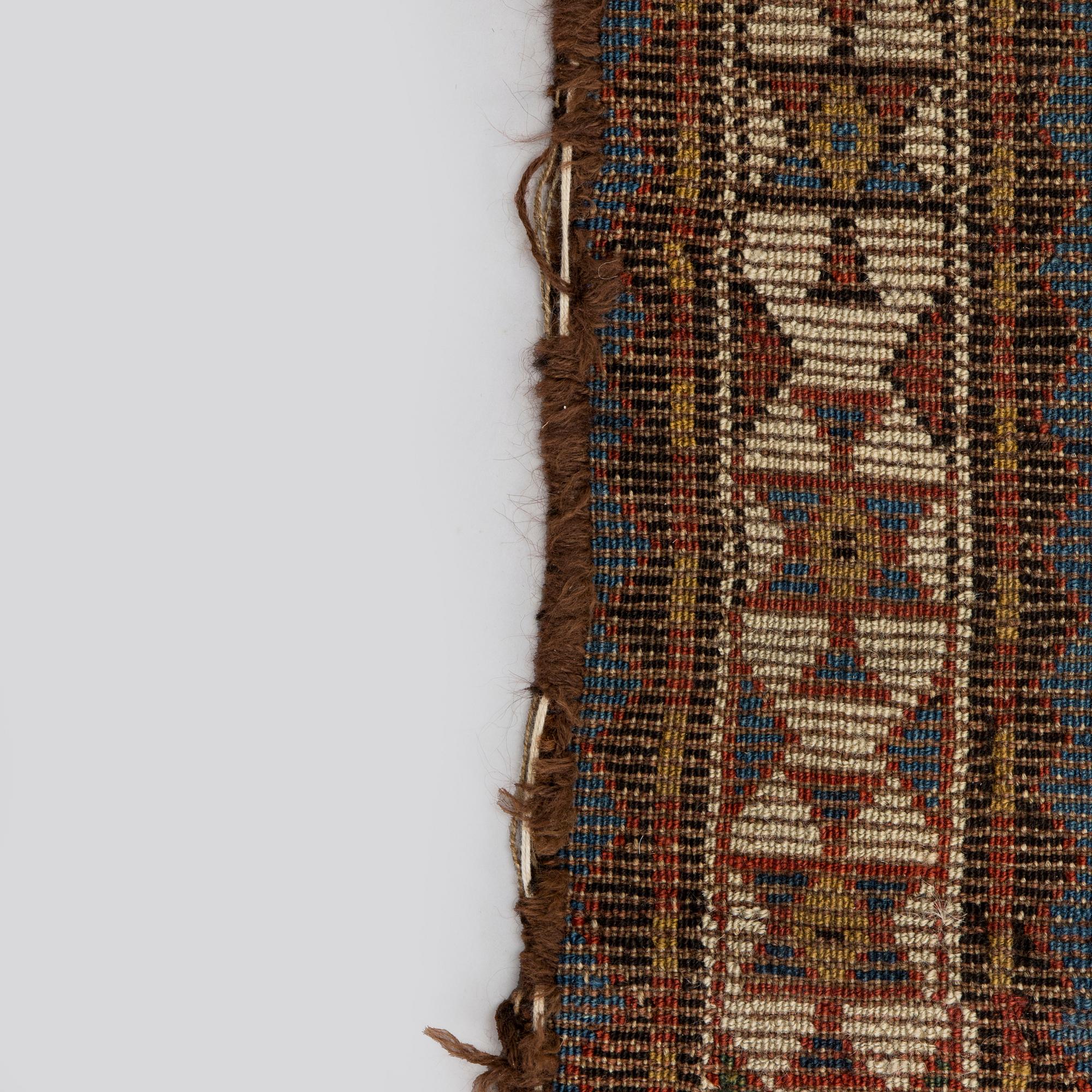 Gallerimatta, Kazak, södra Kaukasus, Ca 248 x  117 cm.