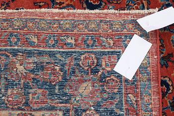 SEMI-ANTIQUE SAROUK. 201 x 126,5 cm.