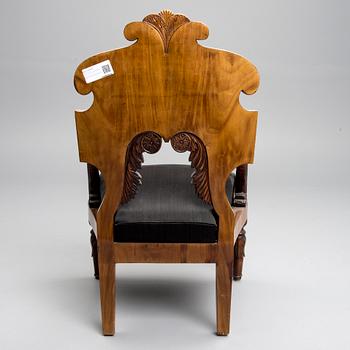KARMSTOL, empire, Ryssland, Nikolai I 1820-30, mahogny och mahognyfanerad.