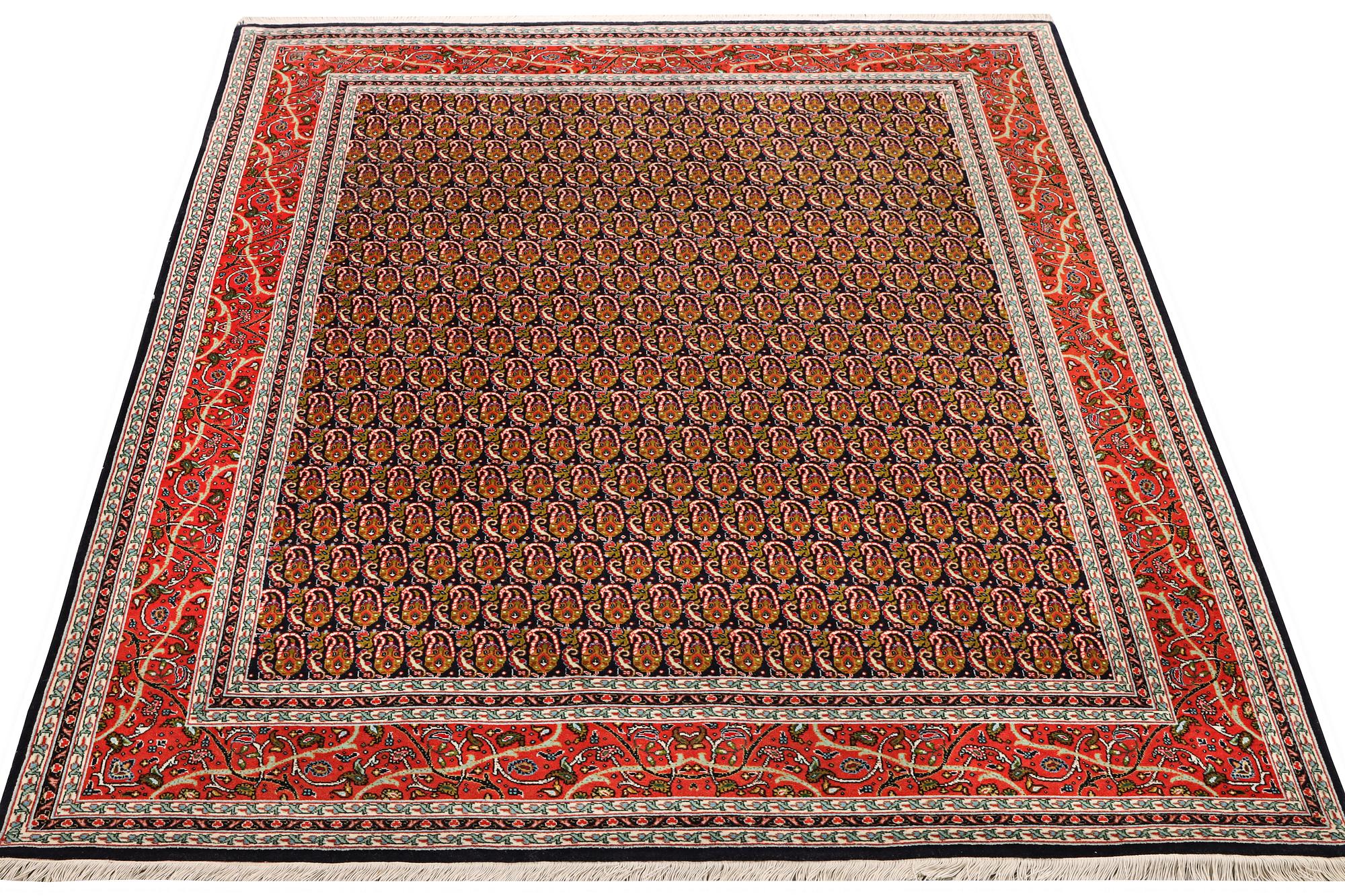 Matta, Täbris, 50 Raj, ca 195 x 152 cm.