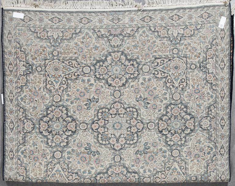 MATTA, möjl Kirman, ca 294 x 199cm.