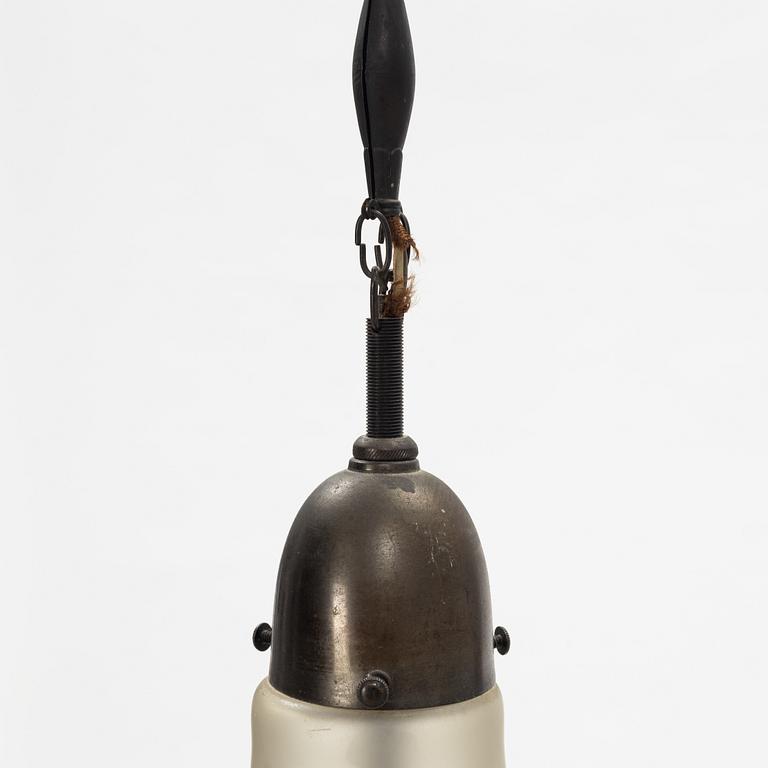 Peter Behrens, a 'Luzette' ceiling lamp for AEG (Allgemeine Electricitäts-Gesellschaft), Germany.