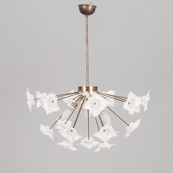 TAKLAMPA, 1900-talets andra hälft. Höjd 74 cm.