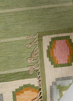 Matta, rölakan, Ingegerd Silow, 277 x 195 cm, monogramsignerad, 1900-talets andra hälft.