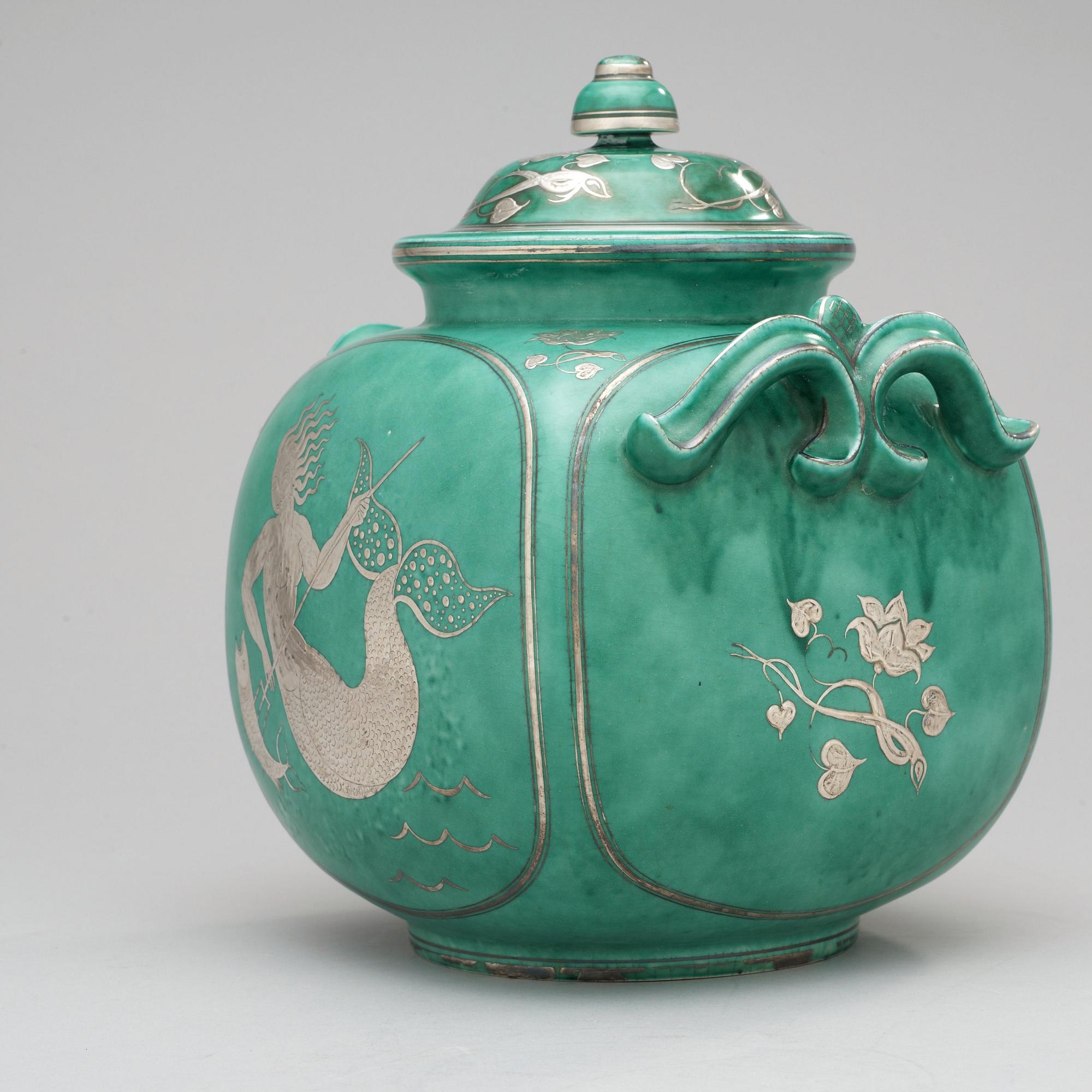 WILHELM KÅGE, urna med lock, "Argenta", Gustavsberg 1932.