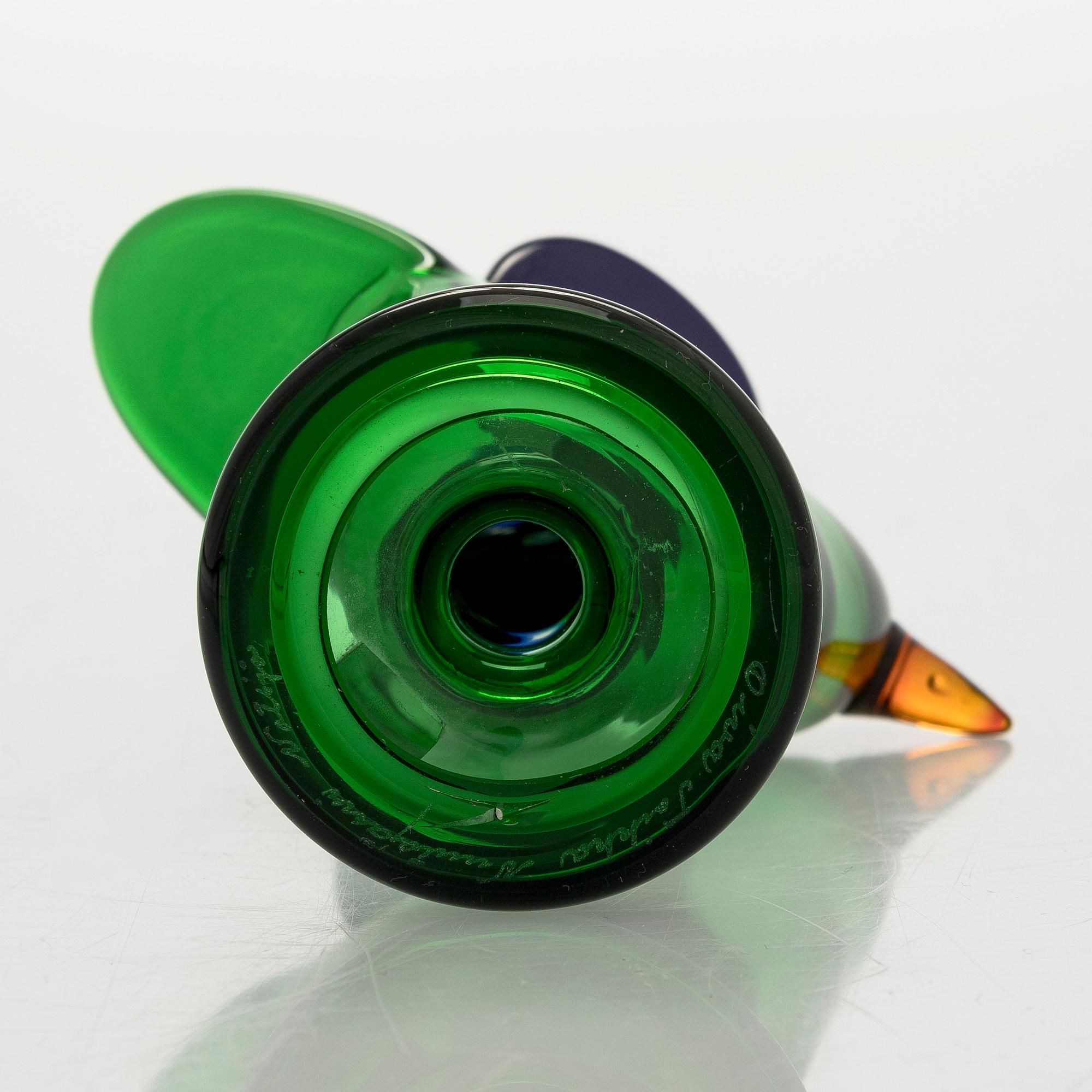 Oiva Toikka, A glass bird, "Flycatcher" signed Oiva Toikka Nuutajärvi Notsjö.