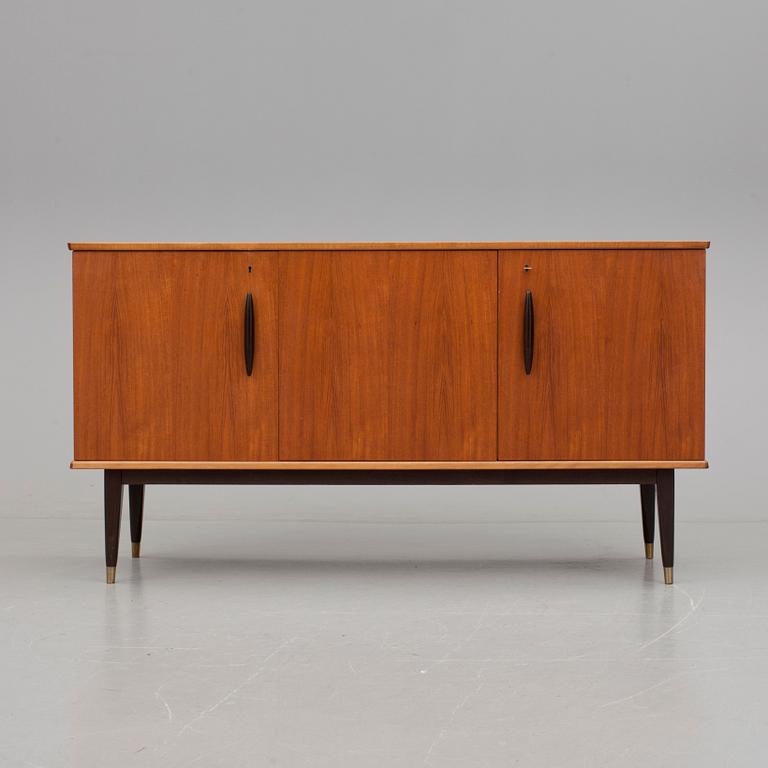 SIDEBOARD, 1960-tal.
