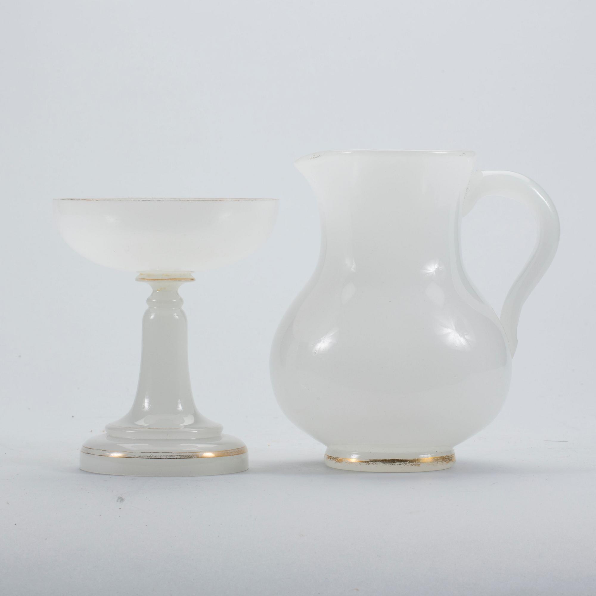 SKÅL på FOT samt KANNA, flussglas, 1800/1900-tal.