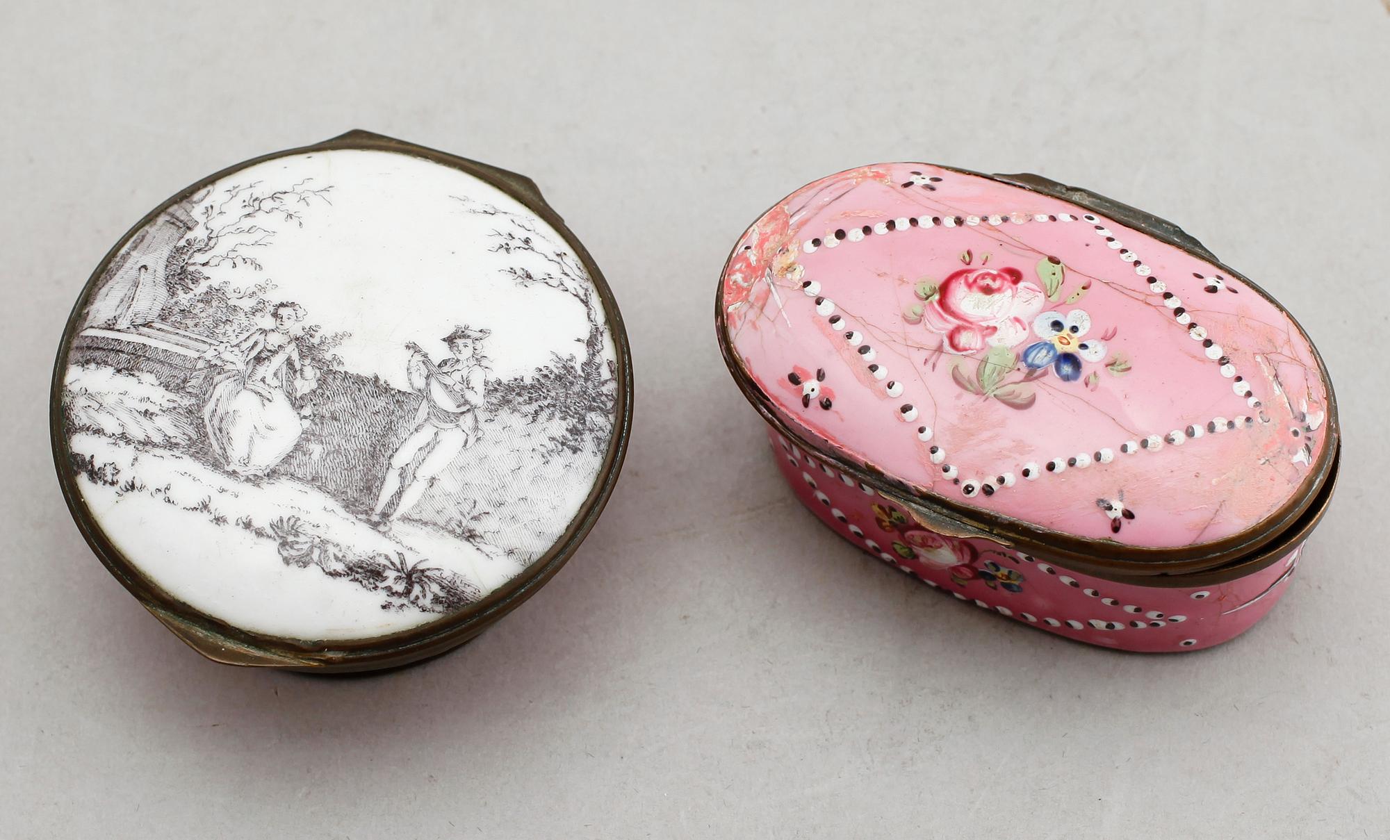 DOSOR, 2 st, emalj, sannolikt Bilston, England, sekelskiftet 1800.