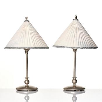 Harald Notini, bordslampor, ett par, Swedish Grace, modell "6908", Arvid Böhlmarks Lampfabrik, Stockholm, 1920-30-tal.