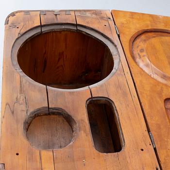 Cabinet, early 20th century.