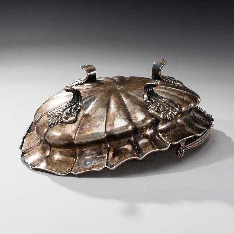 LEIPÄKORI, hopeaa, Kultakeskus, Hämeenlinna, 1929. Paino 643,5 g.