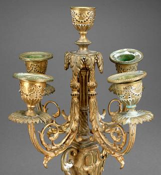 KANDELABRAR, ett par, gulmetall, Louis XVI-stil, sent 1800-tal.