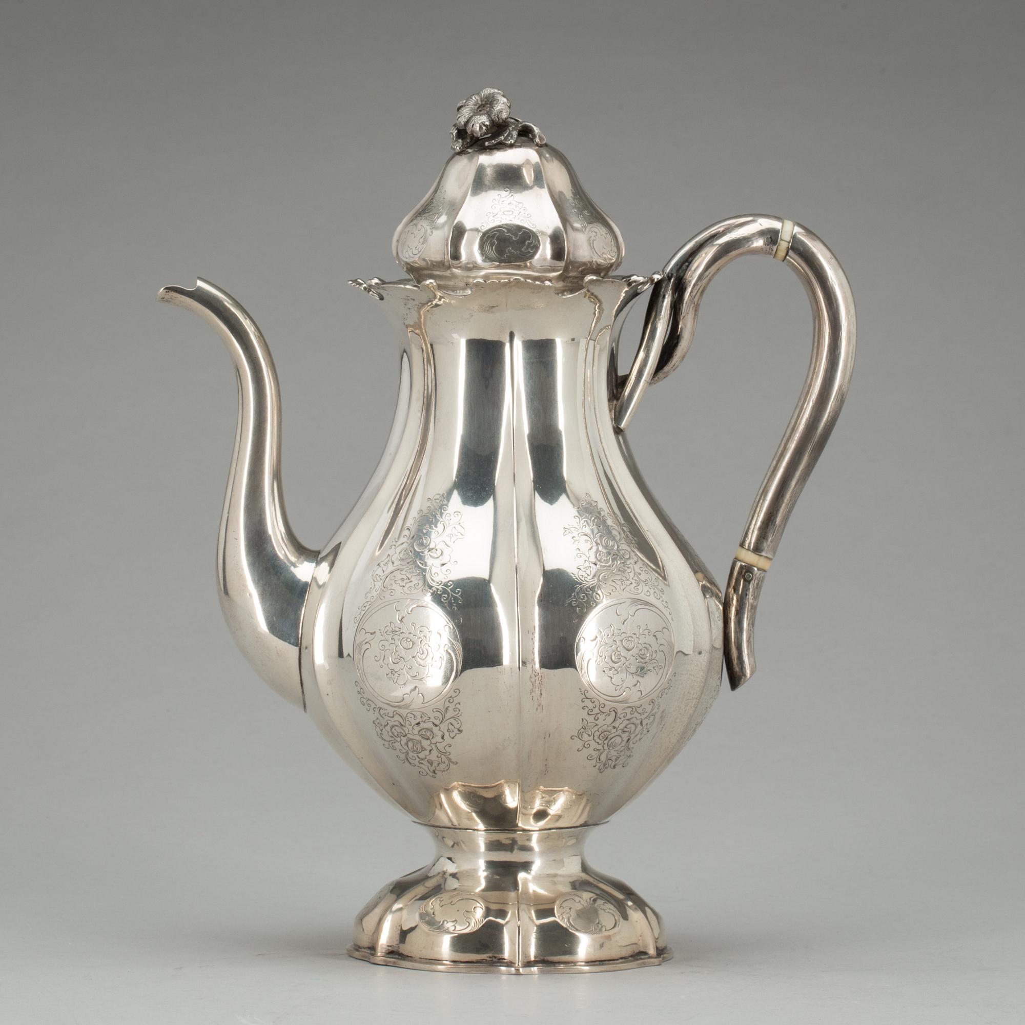 KAFFEKANNA, silver Dahlgren 1853. Vikt ca 590 gram.