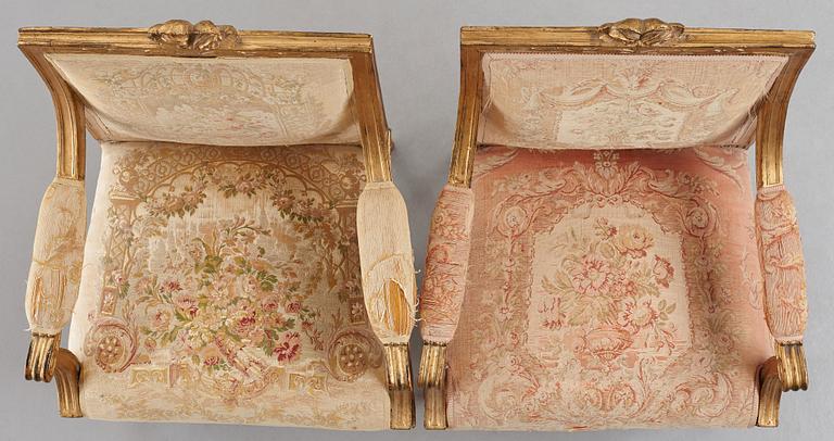 KARMSTOLAR, ett par, gustavianska stockholmsarbeten, 1700-talets slut.