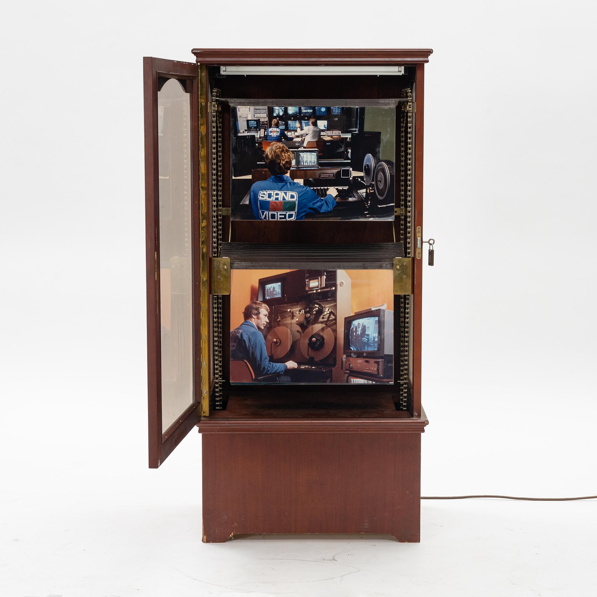 Lanzak, Advertising Display, Scanvideo.