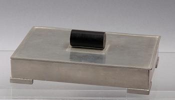 LOCKASK, tenn, 1940-tal, undertill märkt Svenskt Tenn.