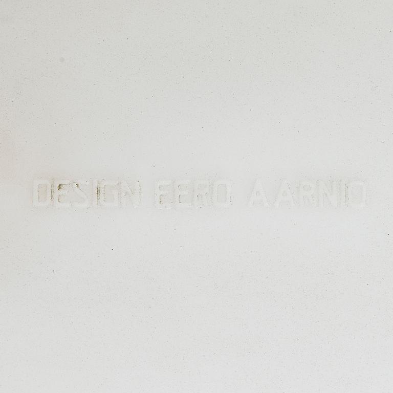 Eero Aarnio, lattiavalaisin, "Tupla kupla", ulkokäyttöön, Melaja Oy.