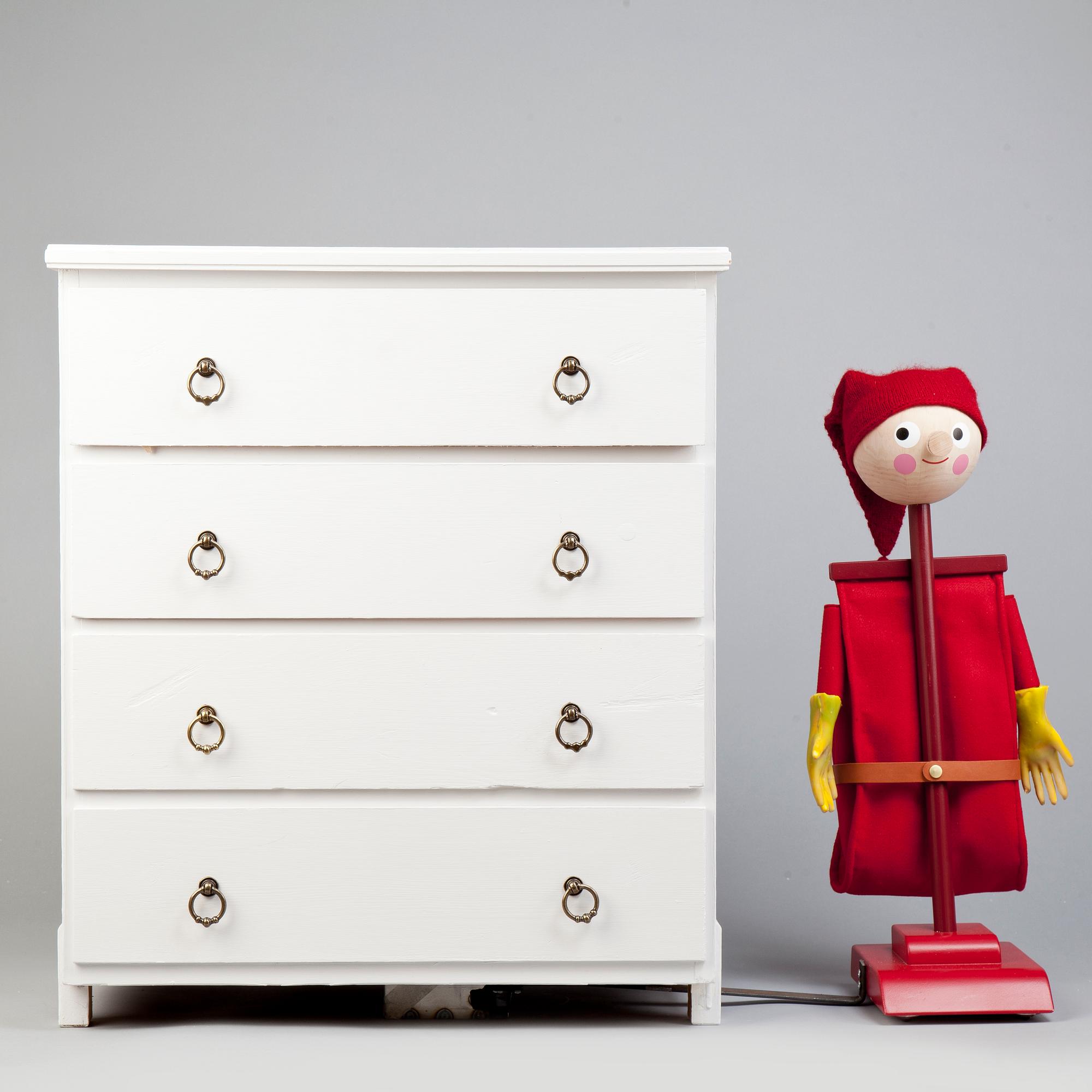 NISSE PEDANT MED BYRÅ, NK 2014, JoAnn Tan Studio.