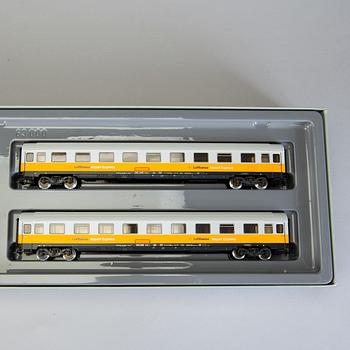 MÄRKLIN, "Lufthansa Airport Express" 2667 skala H0, Tyskland.