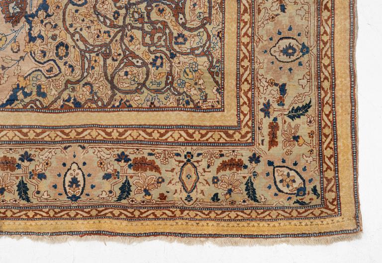 An antique 'Haj Jalili' Tabriz carpet, Northwest Persia, c. 430x310 cm.