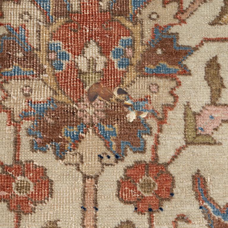 Rug, antique/semi-antique Tabriz, approx. 370 x 272 cm.