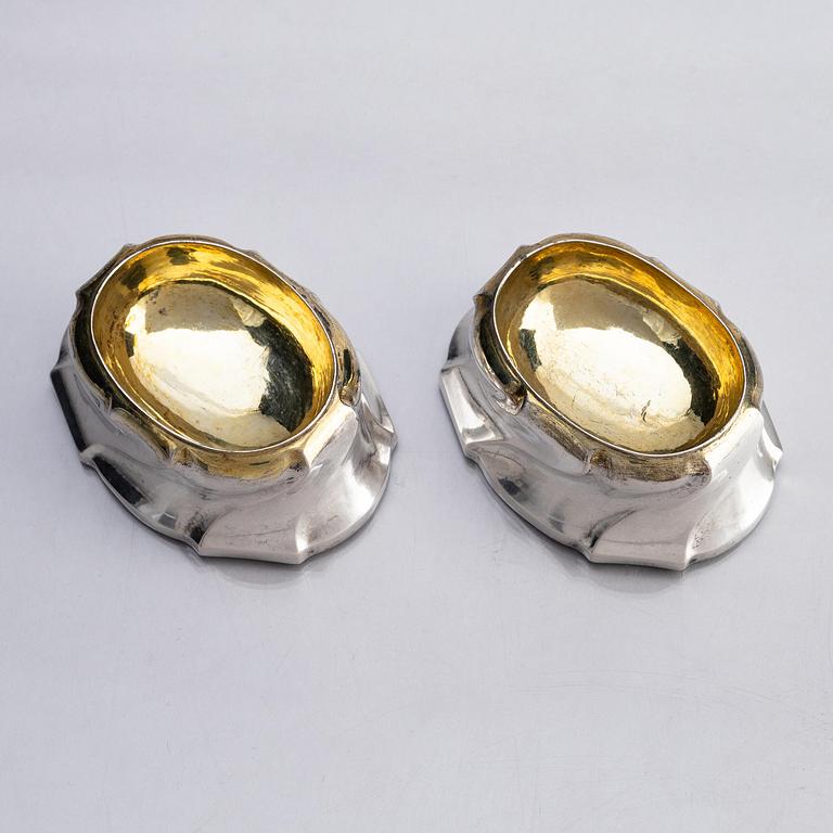 A pair of Swedish 18th century parcel-gilt salt-cellars, marks of Petter Friedrich Moldenhauer, Stockholm 1748.