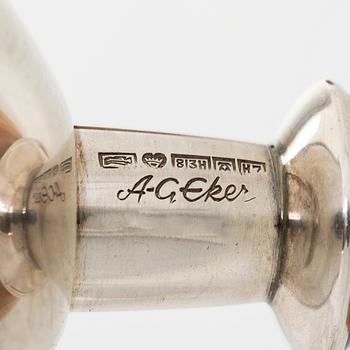 Anna-Greta Eker, ljusstakar, ett par, silver och mahogny, Auran Kultaseppä, Åbo 1961.