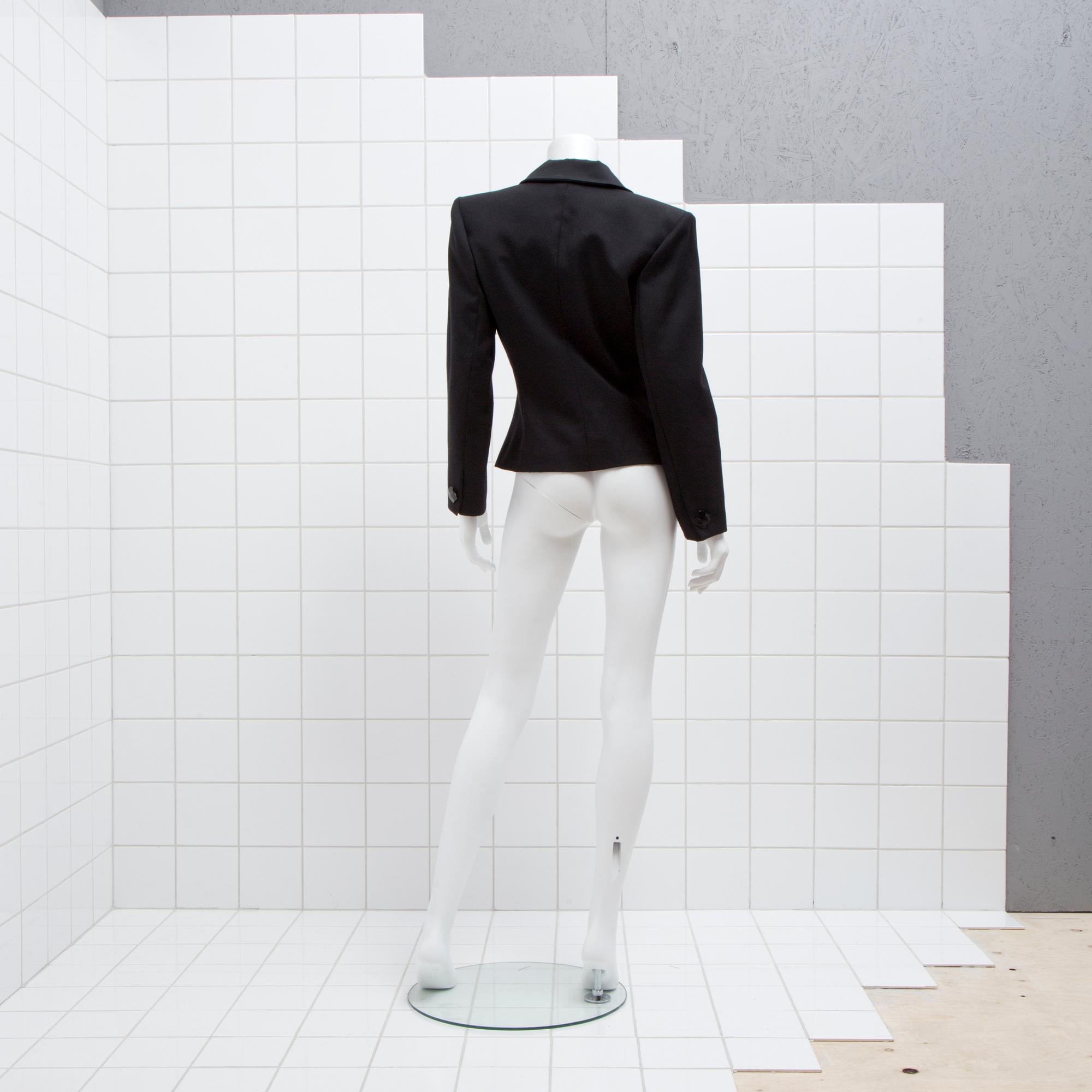 KAVAJ, Yves Saint Laurent, storlek 40.