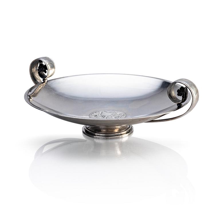 Atelier Borgila, a sterling silver bowl on foot, Stockholm 1930.