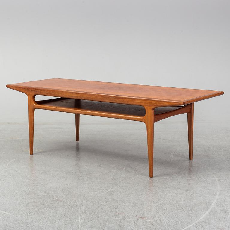 A 1960s/1970s coffee table.