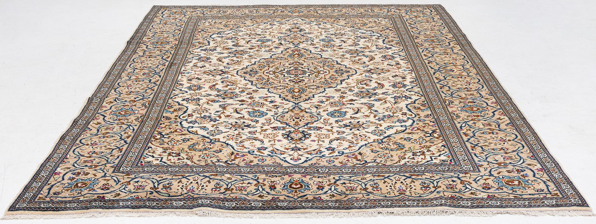 Carpet, Keshan, approx. 350 x 242 cm.
