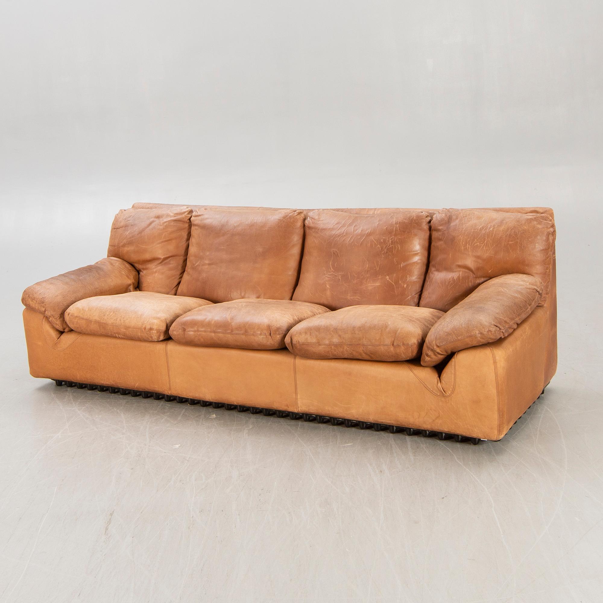 Ferruccio Brunati, sofa, Italy, 1970s.