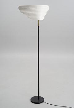 ALVAR AALTO, JALKALAMPPU, A 805.Enkelin siipi. Leimattu Valaistustyö. Malli suunniteltu 1954.