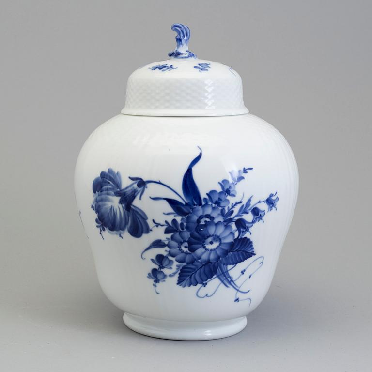 LOCKURNA, porslin, "Blå blomst", Royal Copenhagen, nr 10/1791.