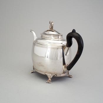 A Swedish 19th century silver tea pot, marked Gustaf Folcker, Stockholm 1820.