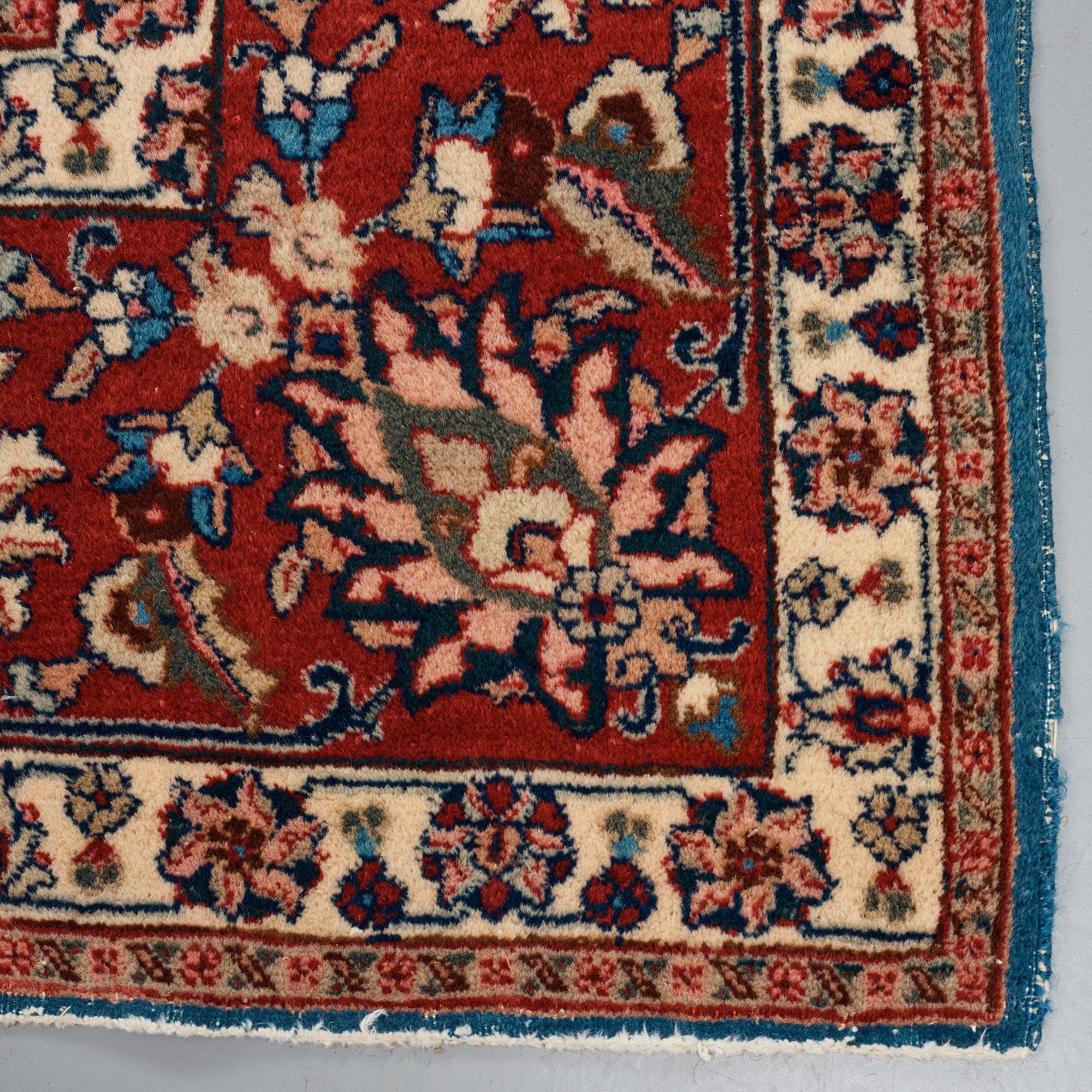 MATTO, a semi-antique Tabriz, ca 359,5 x  259 cm.