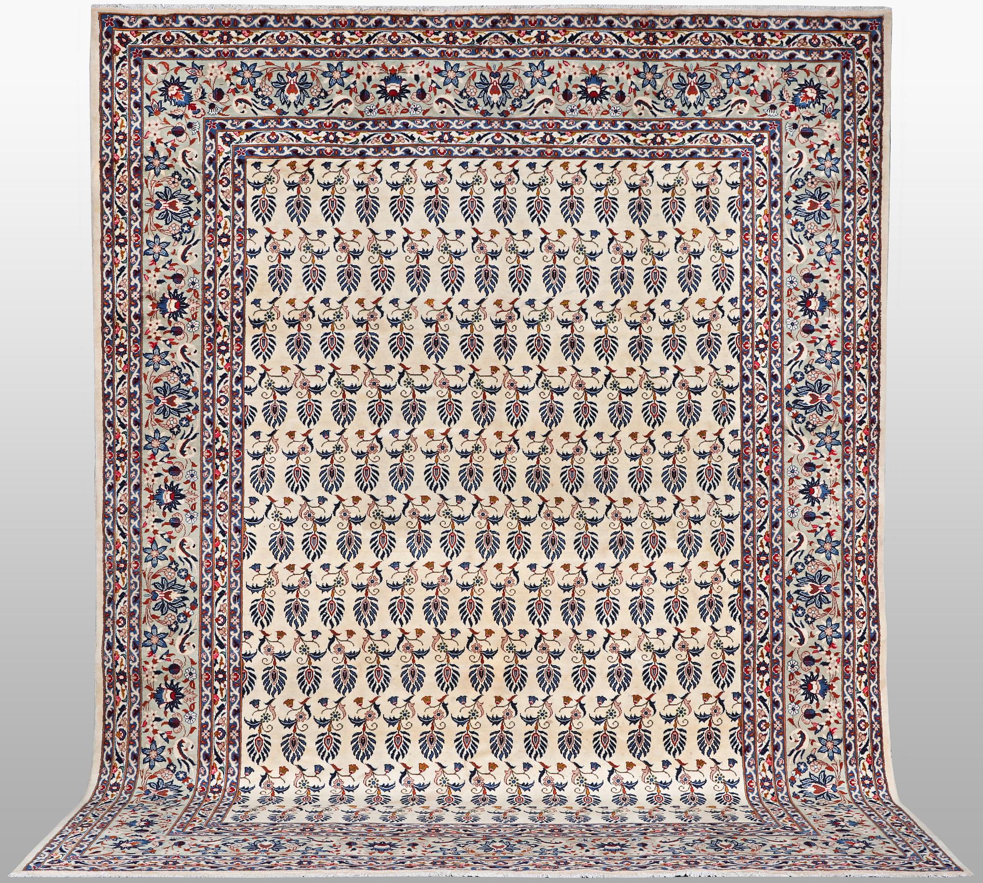 A carpet, Kashan, ca 417 x 300 cm.