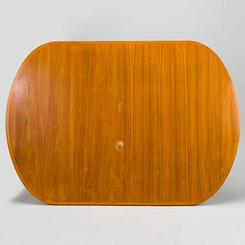 A mid-20th century dining table.